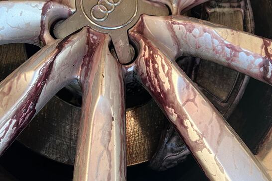 Jarné čistenie vozidla - Čistenie kolies a pneumatík